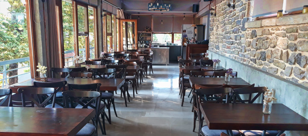 Stou Giannousi Restaurant in Konitsa