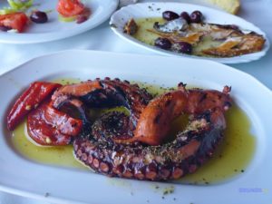 Nikos Fish Tavern, Methoni Pierias. Hello Thessaloniki, Hello Travelers