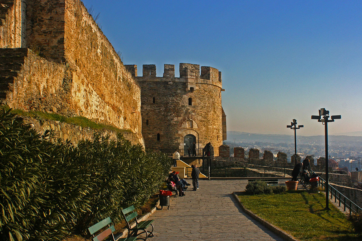Paleochristian and Byzantine Thessaloniki - Religious Tourism - The walls of Thessaloniki